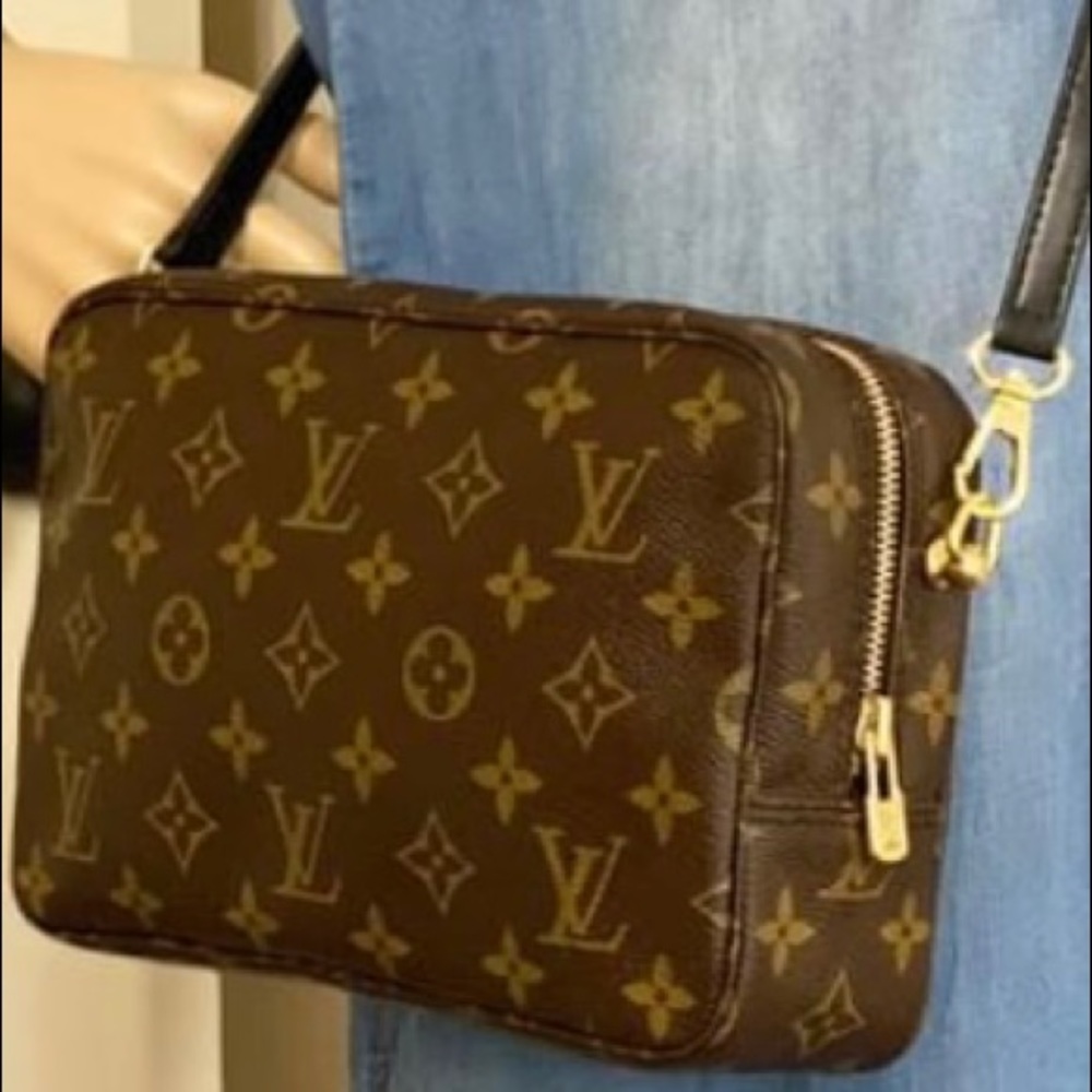 ❌SOLD❌Authentic Vintage Trousse 23/ Vintage Pouch